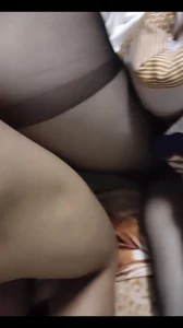 紧急要钱所以老婆也在家这样工作