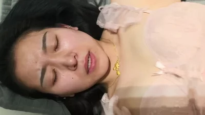 河北极品少妇人妻与老公的日常性爱自拍